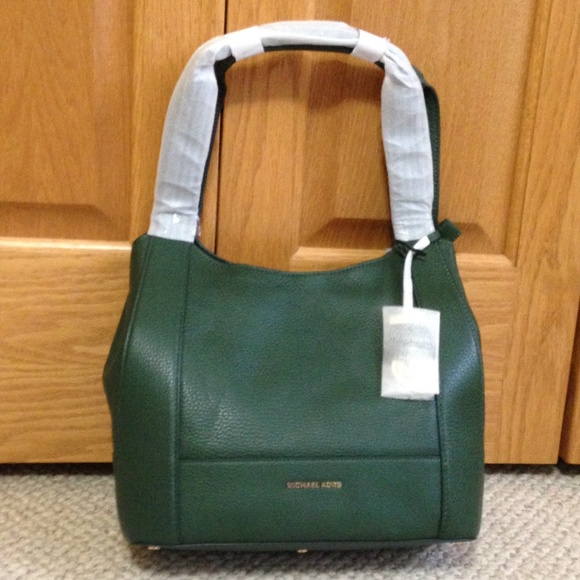 Sale!! MICHAEL KORS - Marlon Tote - New with Tag